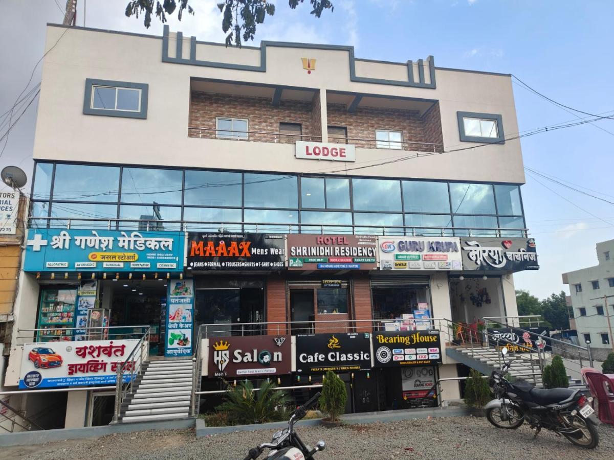 Shrinidhi Residency Pune Hotell Exteriör bild