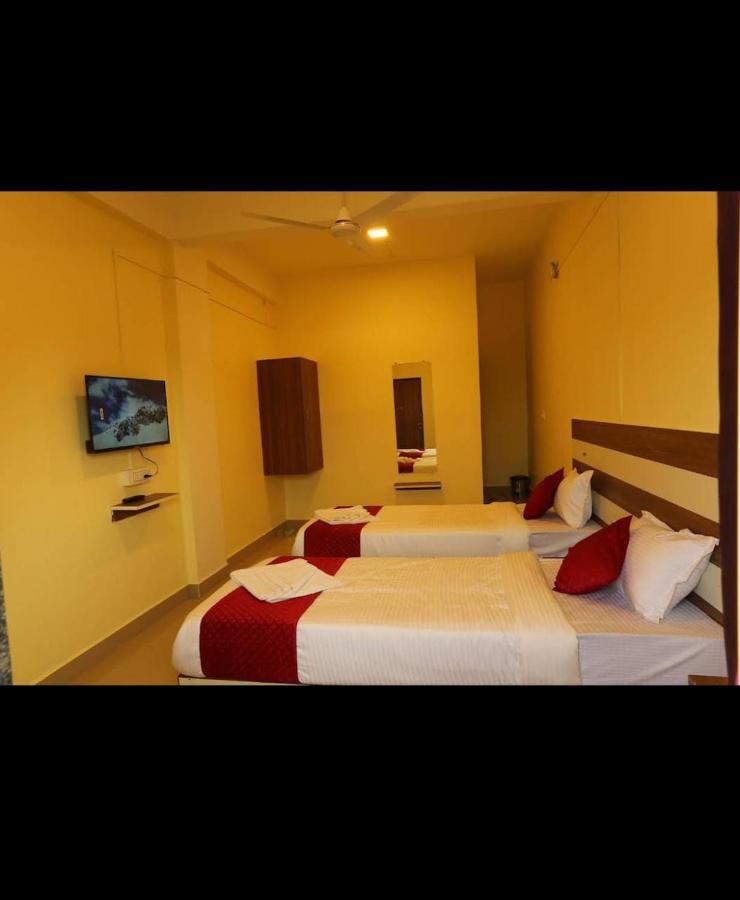 Shrinidhi Residency Pune Hotell Exteriör bild